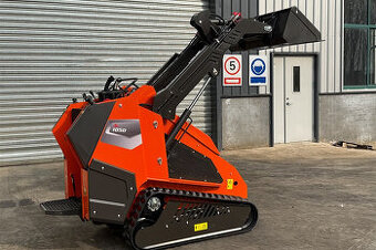 Predám pásový mininakladač o váhe 1580 kg