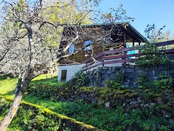 Záhrada s chatkou v pokojnom prostredí - 1