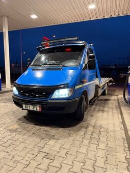 Mercedes-Benz Sprinter 413 Odťahovka