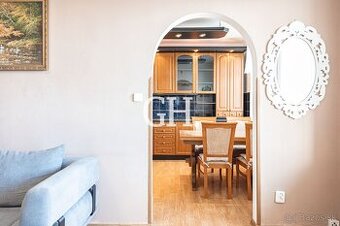 Pokojné bývanie s výhľadom: 3-izbový byt s loggiou na Užhoro