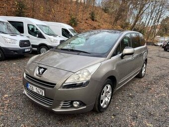 Peugeot 5008 2.0 HDI 110kW pano klima tažné 2010 ČR