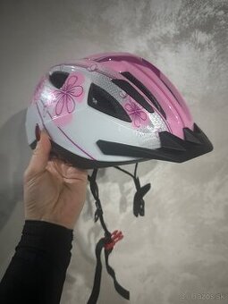 Detska prilba so svetlom