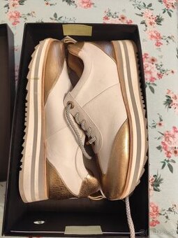 Celokozene dámske tenisky