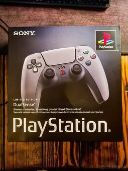 Dualsense 30th anniversary ovládač