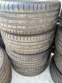 Nokian Powerpoof 1 - 245/45 r18