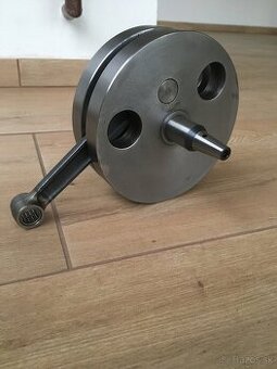 Kľukový hriadeľ Jawa 250 pérák po repasi