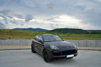 Porsche Cayenne GTS 4.0 V8 Black Edition DPH