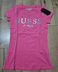 Nové dámske tričko ružové Guess velkost M