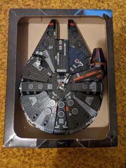 LEGO Star Wars 75389 Temný Falcon