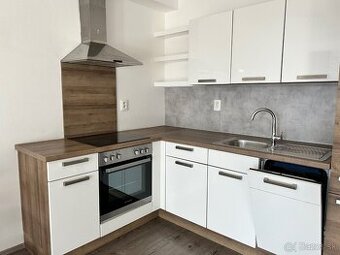 Na prenájom 2-izbový byt s parkovaním, Pezinok - Muškát