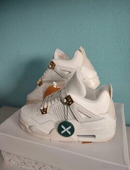 Air Jordan 4 Metallic Gold