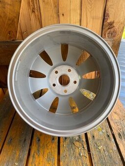 Audi alu disk 16” - 1