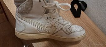 Nike air force one knim darujem tricko adidas