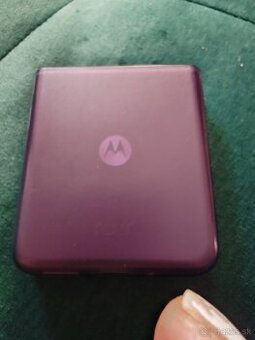 Motorola razr 40