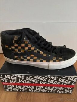 Vans Syndicate mid x Sean Cliver 45