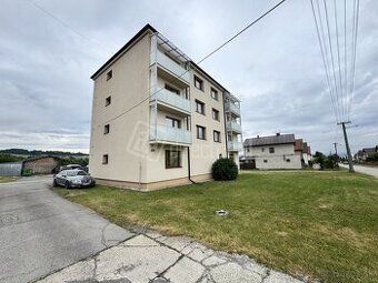3 izbový byt po rekonštrukcii s altánkom a záhradou -…