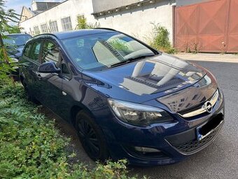 Opel Astra J caravan