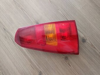 Ford Focus combi ľavé zadné svetlo