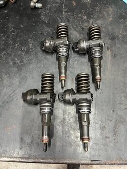 Vstrekovace 1.9 TDI PD 038130073