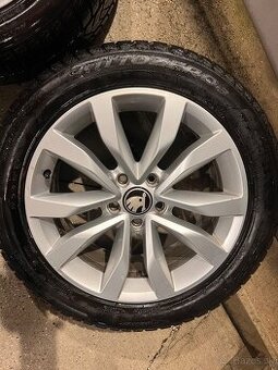 Orig VW/Skoda 5x112 R17 + zimne Pirelli 215/55 R17