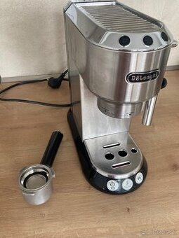 Pákový kávovar De'Longhi EC680.M