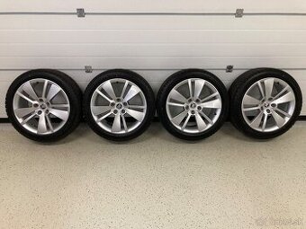 Zimná sada org ŠKODA 5x112 8J ET44 235/45 R18