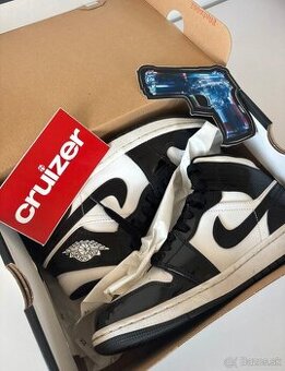 Nike air Jordan 1 Mid carbon