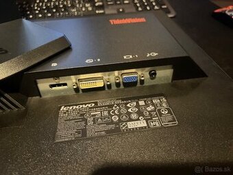 Monitor Lenovo ThinkVision + HDMI adaptér (Vention DVI-HDMI) - 1