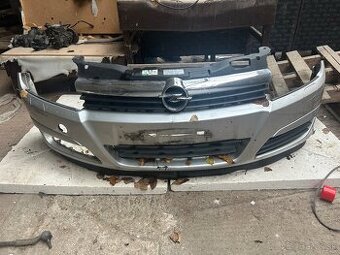 Opel astra H predny naraznik