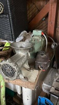 Predám mlynček na mäso 22