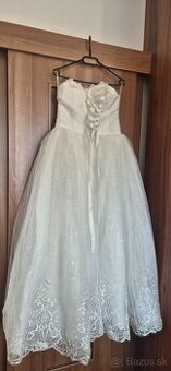 Svadobné šaty
