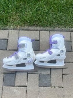 Dievčenské zimné korcule 34-36