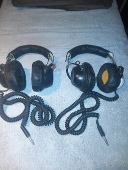 Sluchadla stare este TESLA