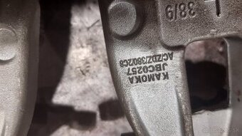 Zadné strmeňe peugeot 307 kamoka jbc0257 jbc0258