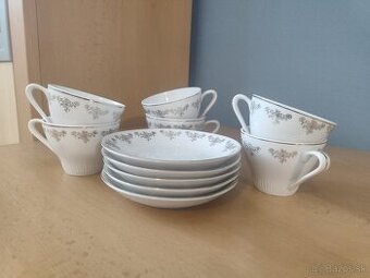 Predám porcelánové šálky s tanierikmi – set