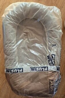 Šedé hniezdo Mokee