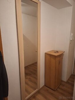 Veľké vysoké zrkadlo