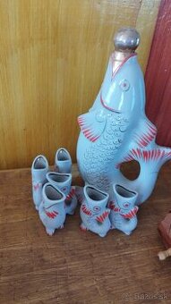 Rybacie poháre s fľašou