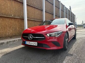 Mercedes Benz CLA 180 shooting brake