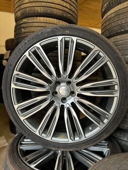 5x120 R24  Land Rover  295/35 R24 Letne