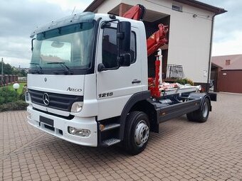 MERCEDS ATEGO 1218 HÁKOVÝ NOSIČ KONTAJNEROV RUKA