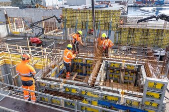 BETONÁRI, TESÁRI, IZOLATÉRI STRIECH, OMIETKÁRI - Škandinávia