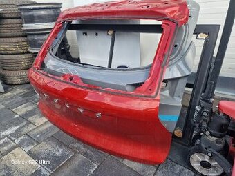 Volvo xc40 kufrove dvere