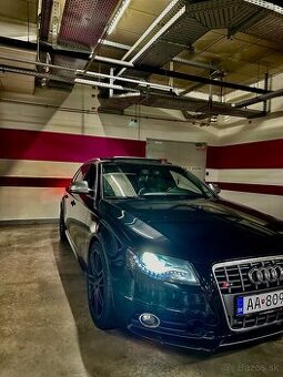 Audi A4 Avant 3.0 V6 TDI 3x S-LINE