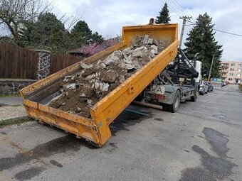 Predám hakový nosič kontajnerov Scania.