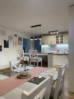 Predám  3 izbový mezonetový byt v Novákoch