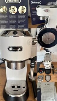 Pákový kávovar Delonghi