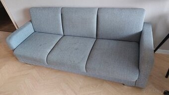 Rozkladacia pohovka.