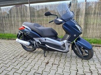Yamaha X-max 125