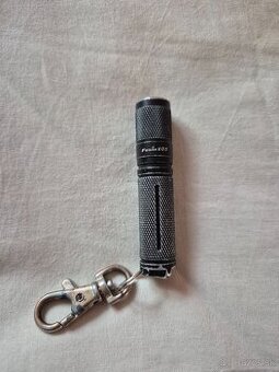 Predam Fenix E05 XP-E2